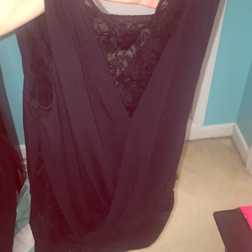 Black lace sleeveless shirt